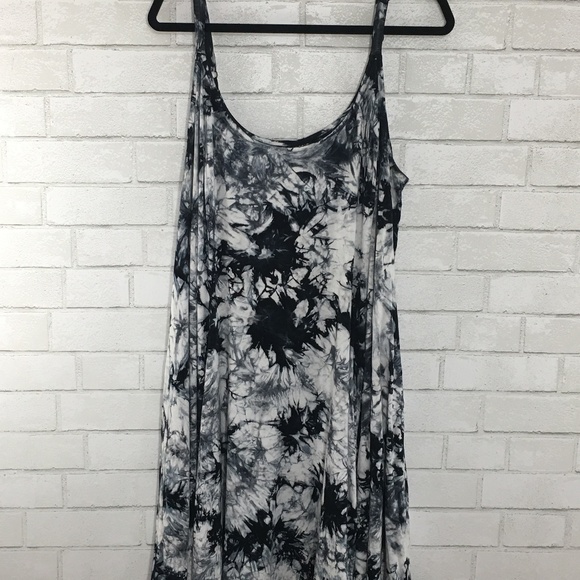 torrid Dresses & Skirts - Torrid Navy & White Tie Dye Dress, Size 3XL